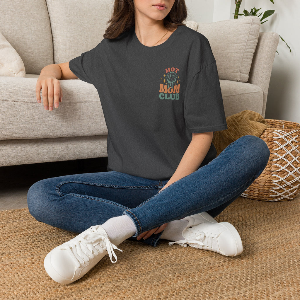 Hot Mom Club T-Shirt — Retro Smiley Graphic Mother’s Day Tee